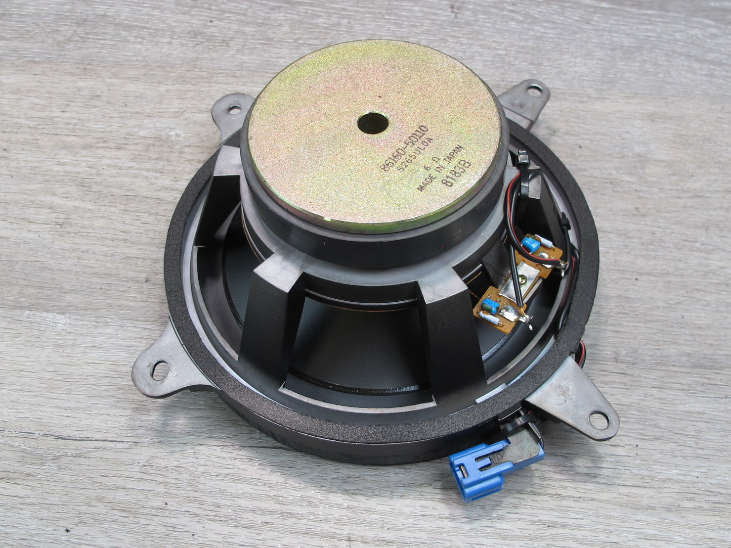 95-00 Lexus UCF20L LS400 Rear Subwoofer Speaker Nakamichi 86160-50110 OEM