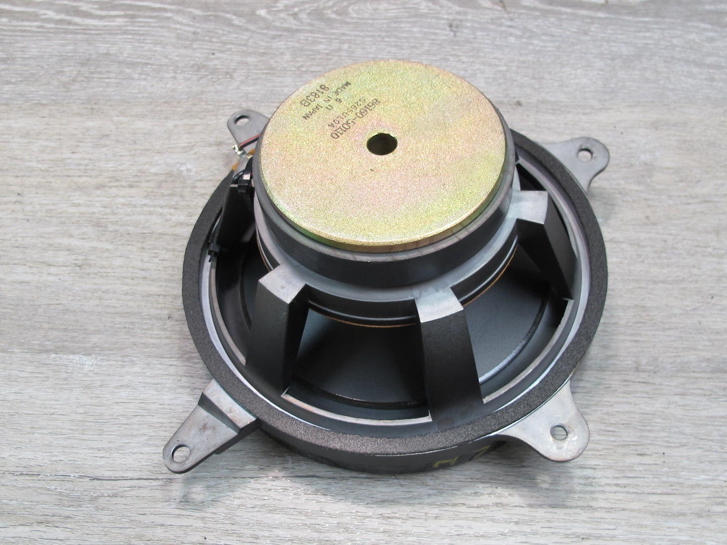 95-00 Lexus UCF20L LS400 Rear Subwoofer Speaker Nakamichi 86160-50110 OEM