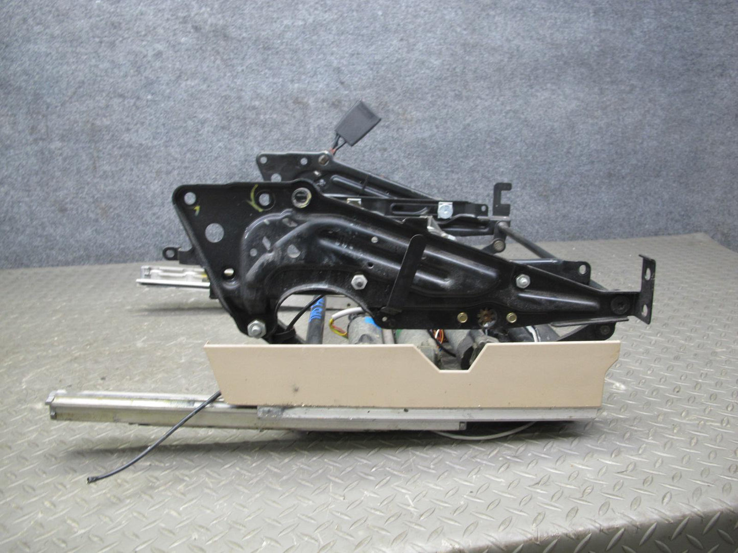 94-99 Mercedes W140 Front Right Seat Lower Frame Track Rail w Motors OEM