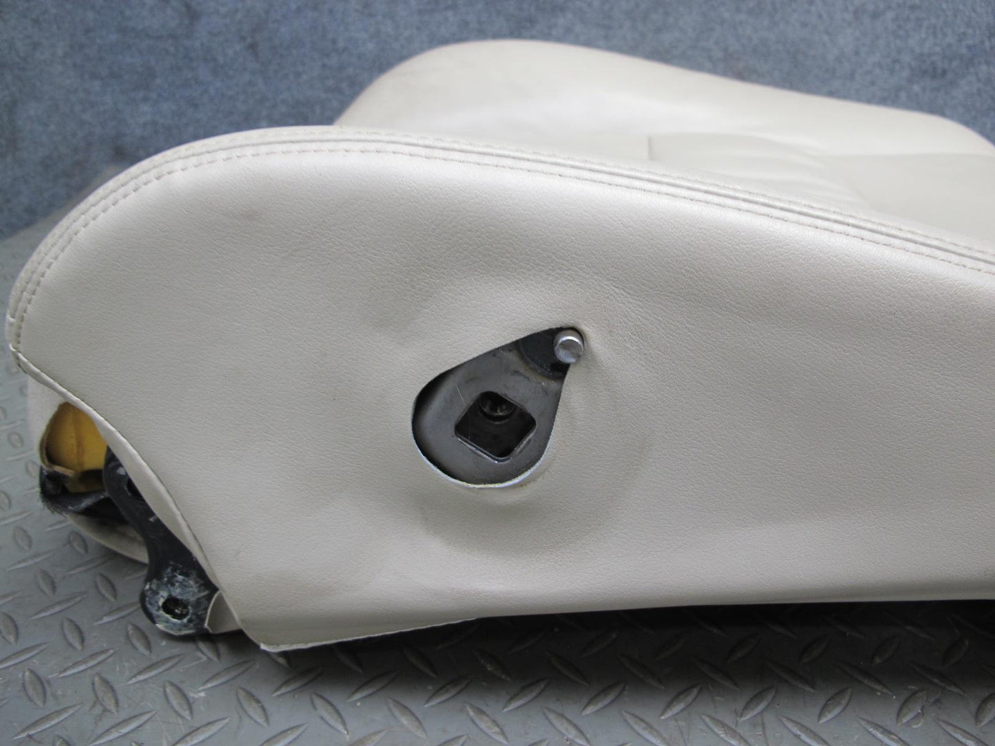 2003-2006 Lexus LX470 Front Right Passenger Side Seat Upper Cushion Ivory