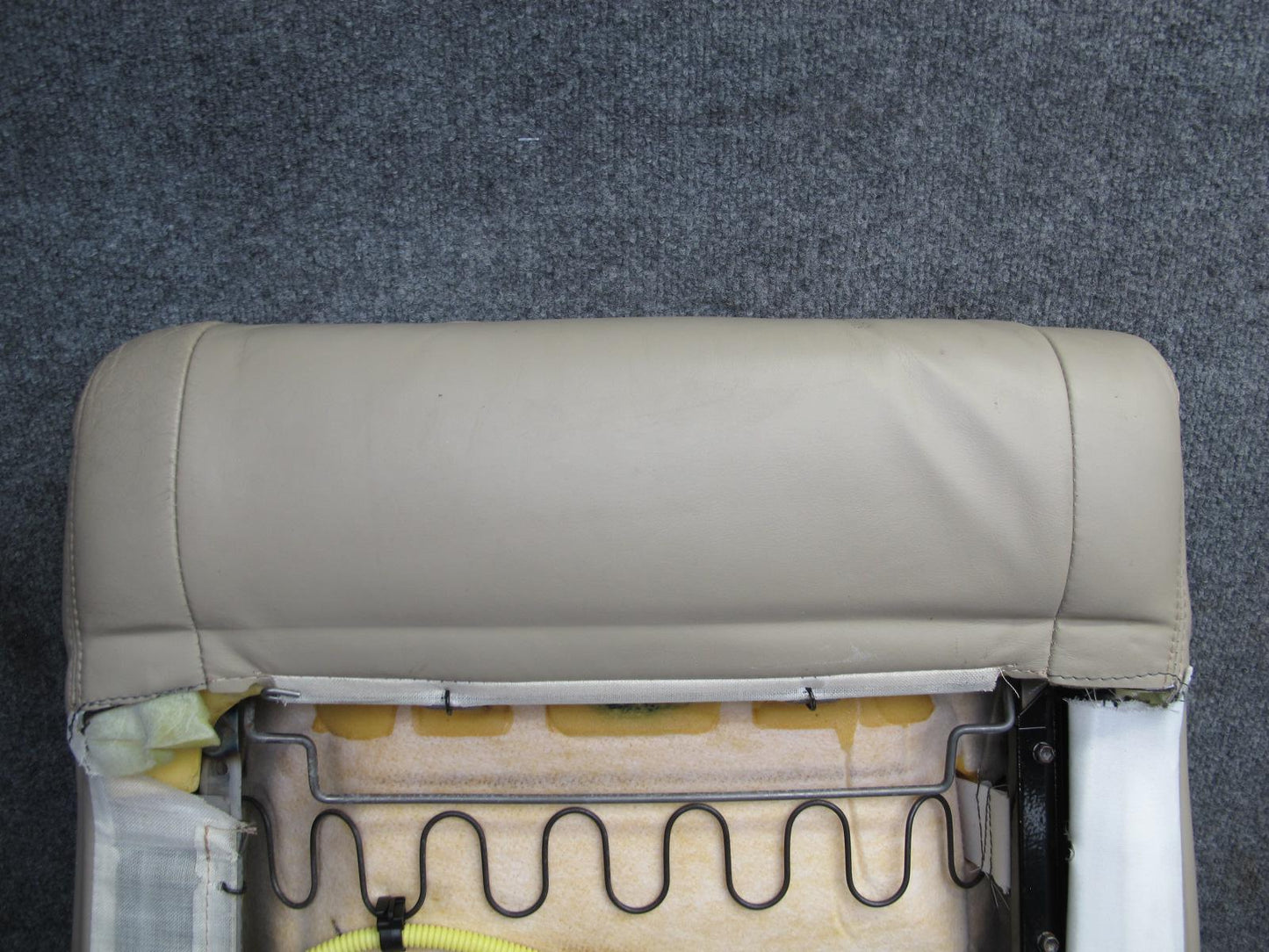 2003-2006 Lexus LX470 Front Right Passenger Side Seat Upper Cushion Ivory