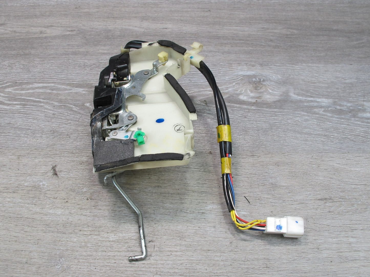 98-00 Lexus UCF20L LS400 Front Right Passenger Door Lock Latch Actuator OEM
