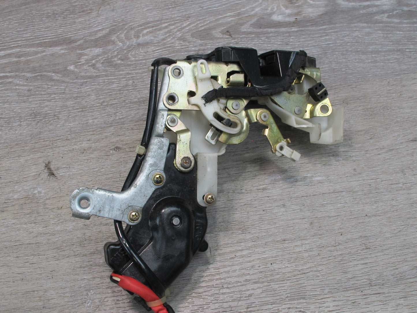 98-00 Lexus UCF20L LS400 Rear Left Door Lock Latch Actuator OEM