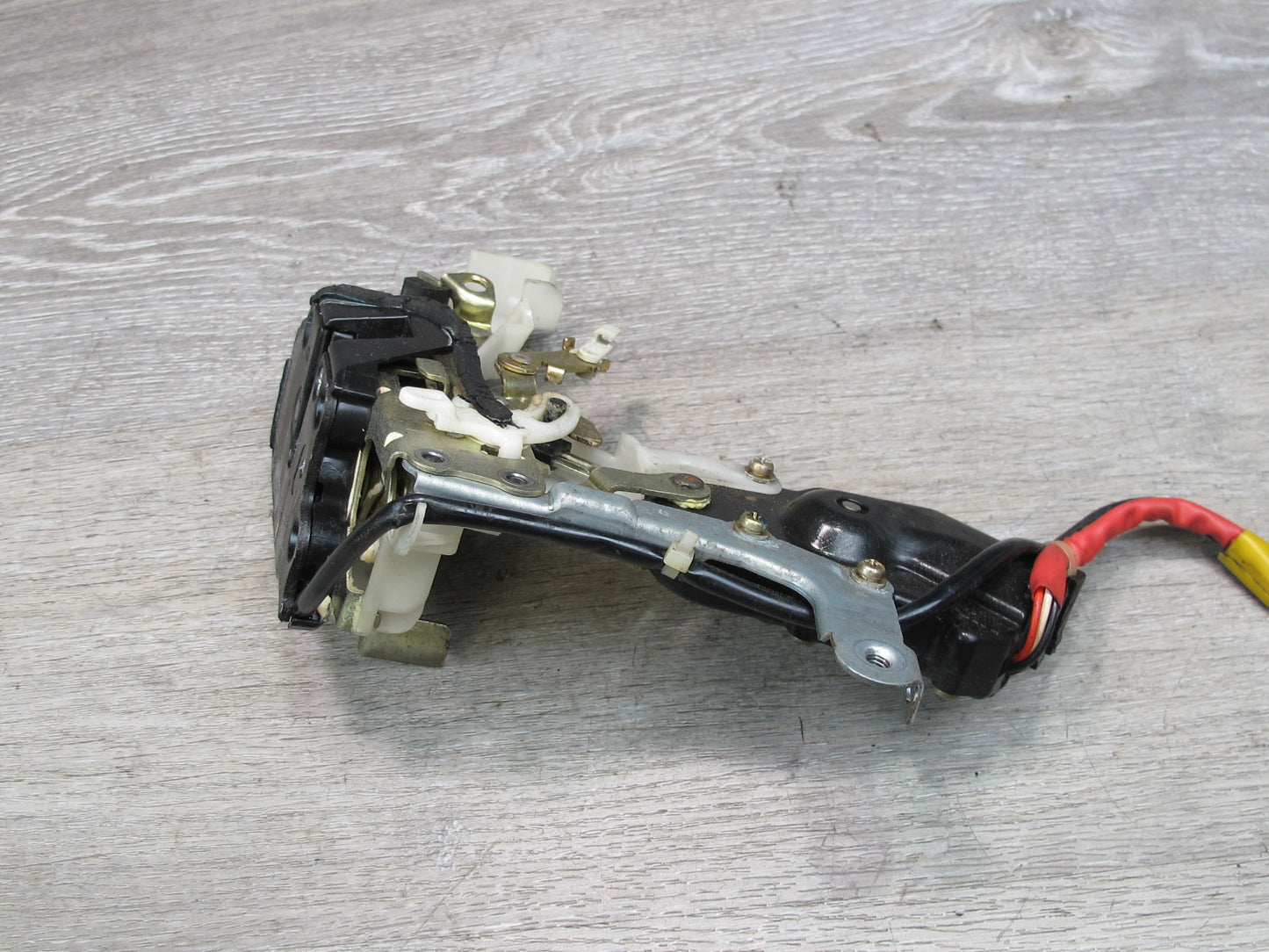 98-00 Lexus UCF20L LS400 Rear Left Door Lock Latch Actuator OEM
