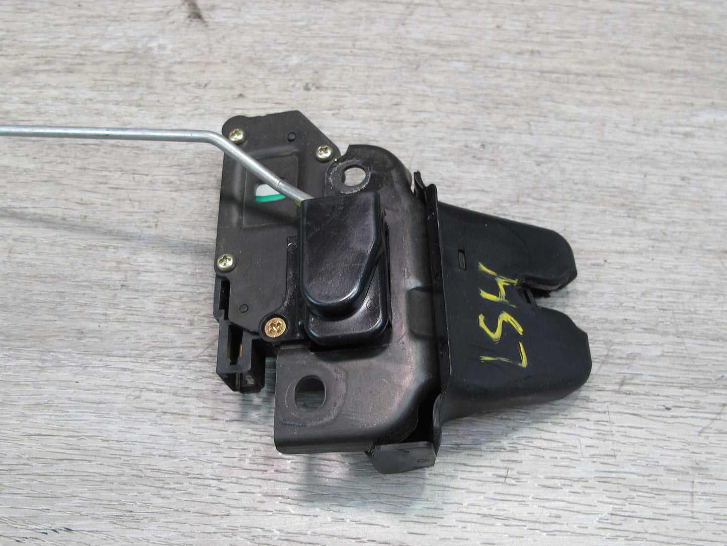 98-00 Lexus UCF20L LS400 Rear Trunk Lid Lock Latch Actuator OEM