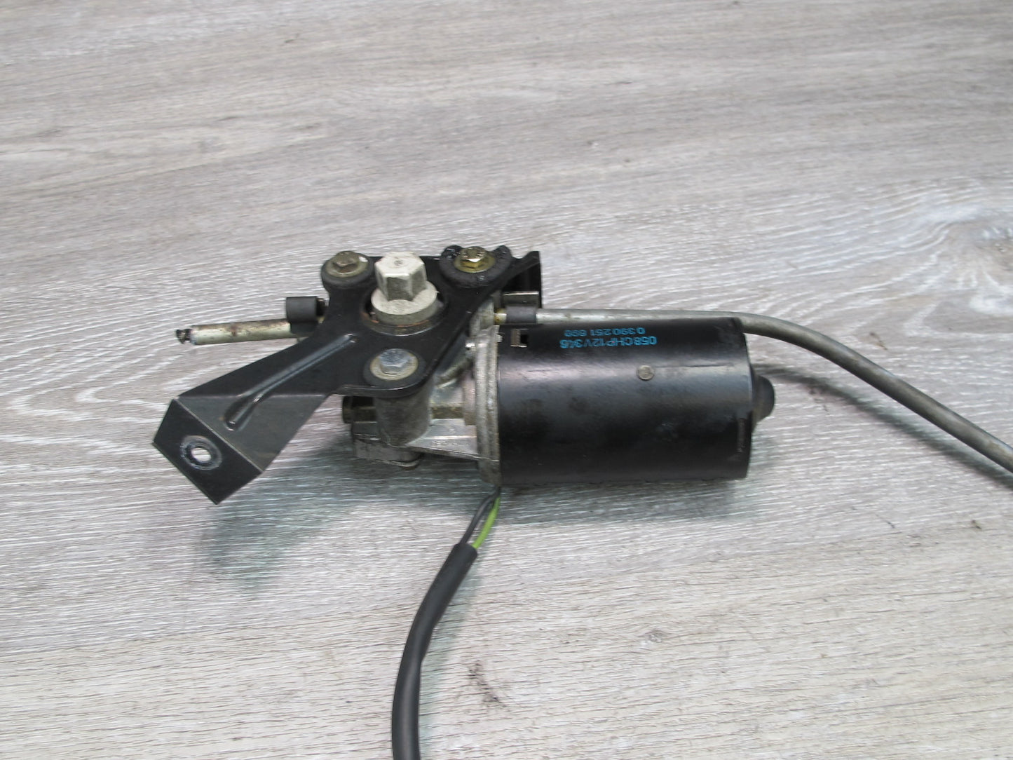 75-85 Mercedes W123 Sunroof Motor Drive Unit 0390251699 OEM