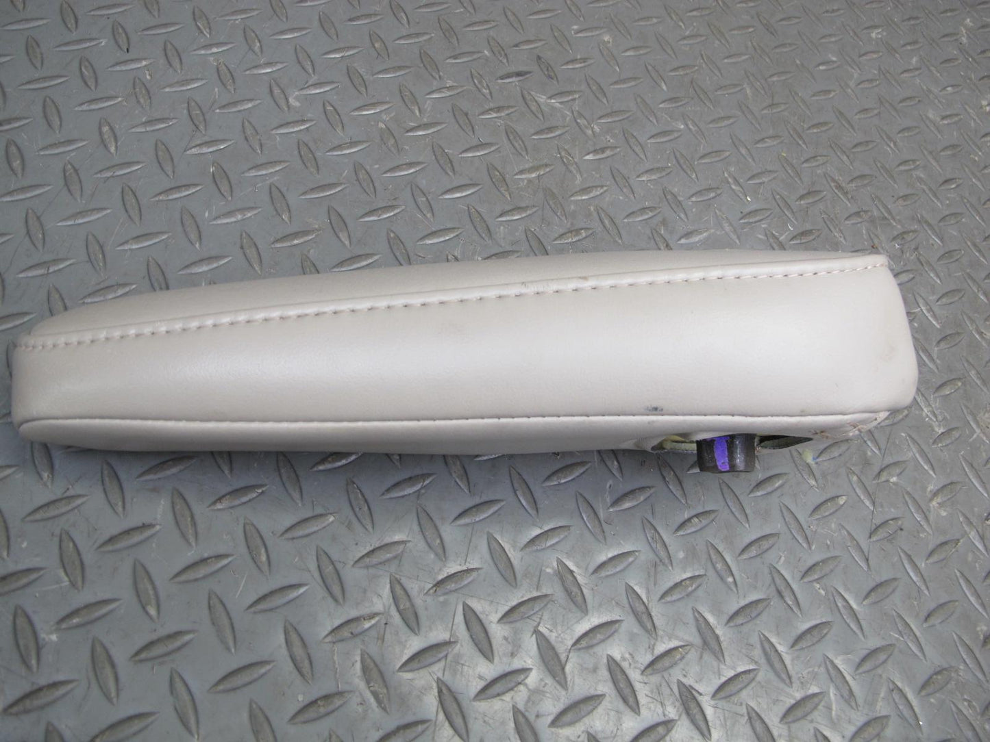 2003-2006 Lexus LX470 Front Right Passenger Side Seat Arm Rest Ivory