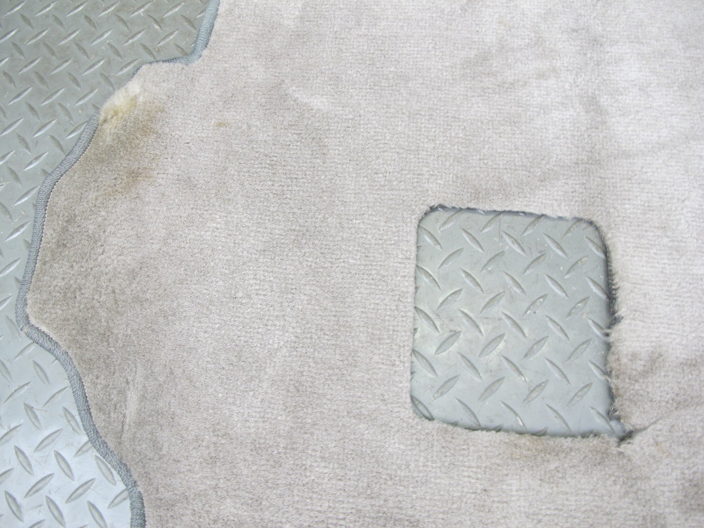 2003-2007 Lexus UZJ100L LX470 Rear Trunk Floor Cargo MAT Carpet Cover