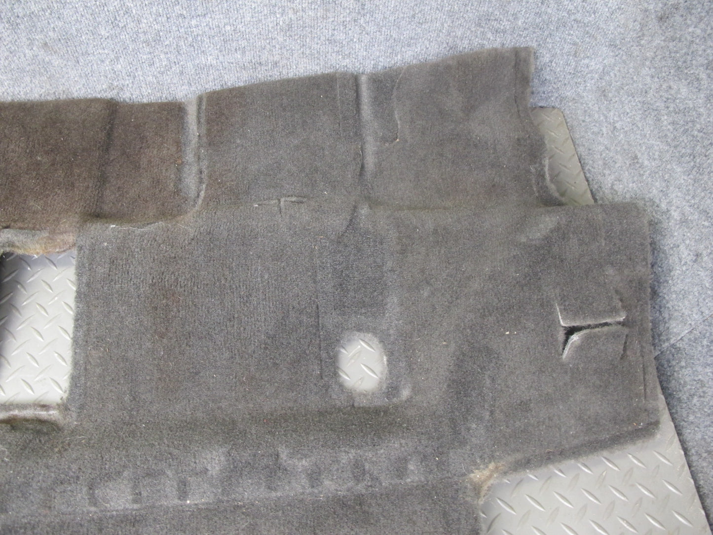 2003-2007 Hummer H2 Rear Trunk Cargo Floor Carpet Cover MAT Liner