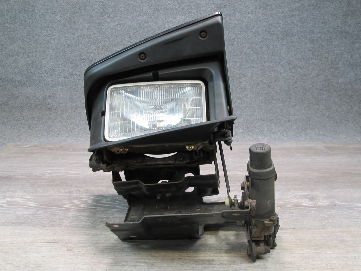 91-93 Mitsubishi 3000GT Front Right POP UP Headlight Lamp w Motor Black OEM