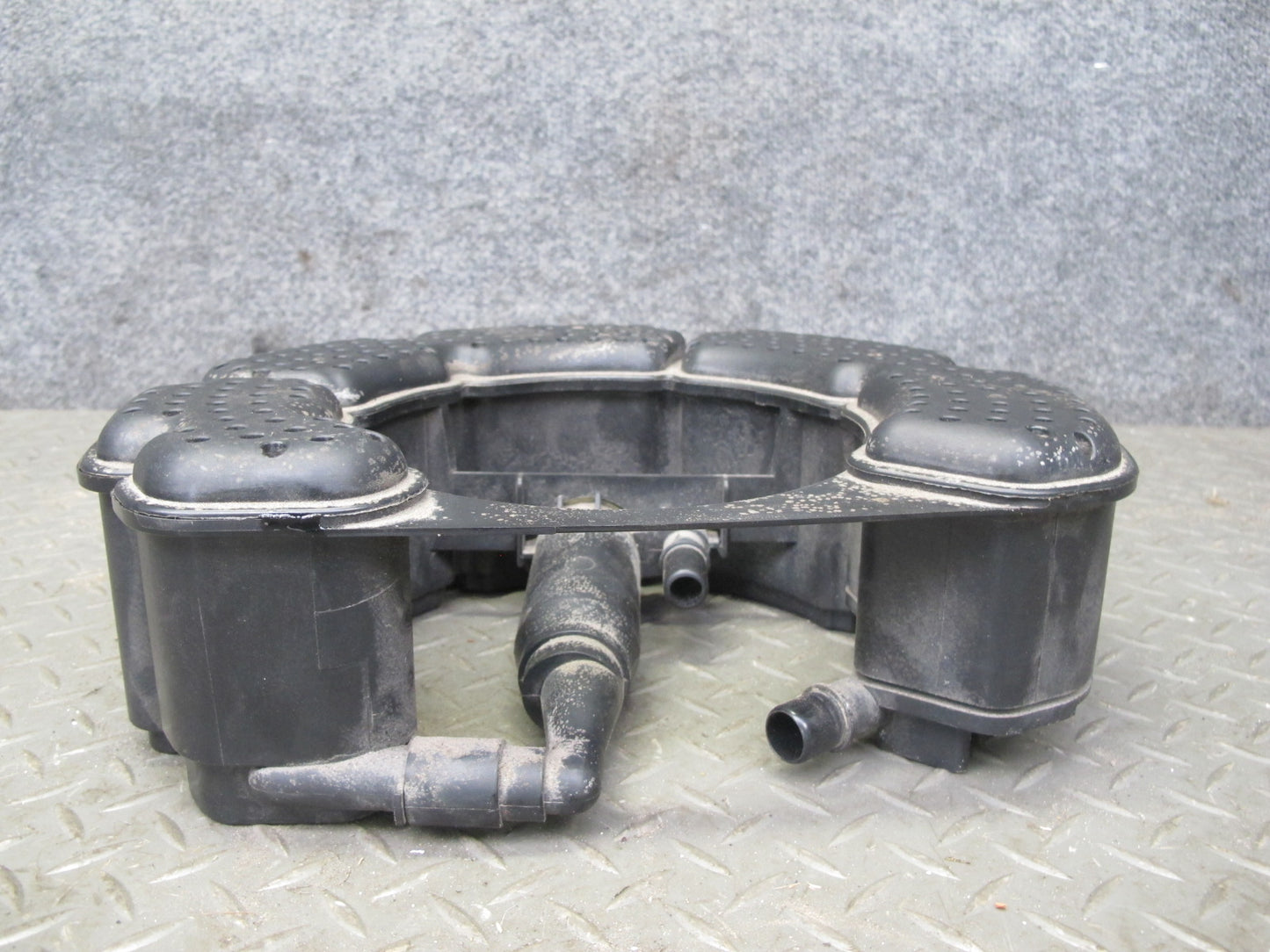 12-13 VW Golf R MK6 Fuel Evap Vapor Charcoal Canister w Vent Hose Pipe OEM