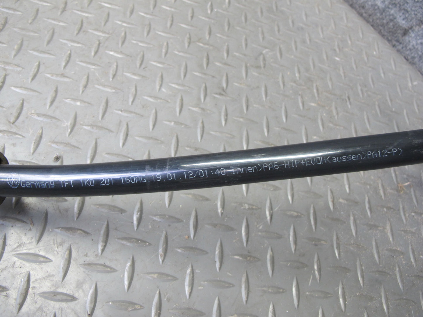 12-13 VW Golf R MK6 Fuel Evap Vapor Charcoal Canister w Vent Hose Pipe OEM