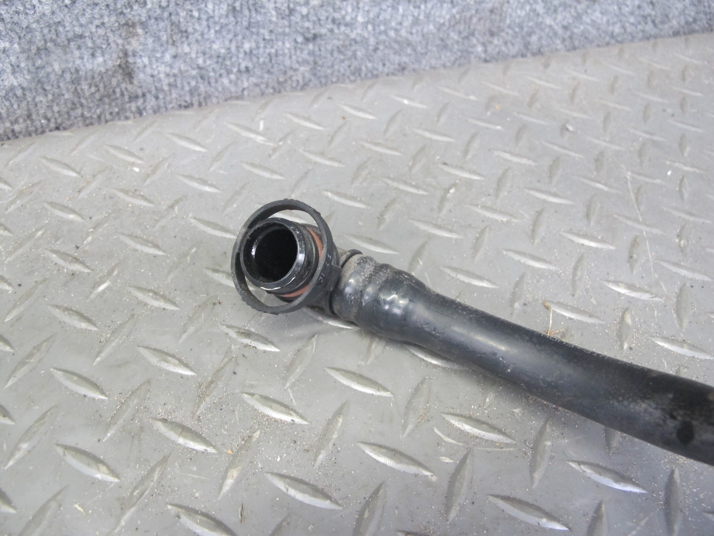 12-13 VW Golf R MK6 Fuel Evap Vapor Charcoal Canister w Vent Hose Pipe OEM