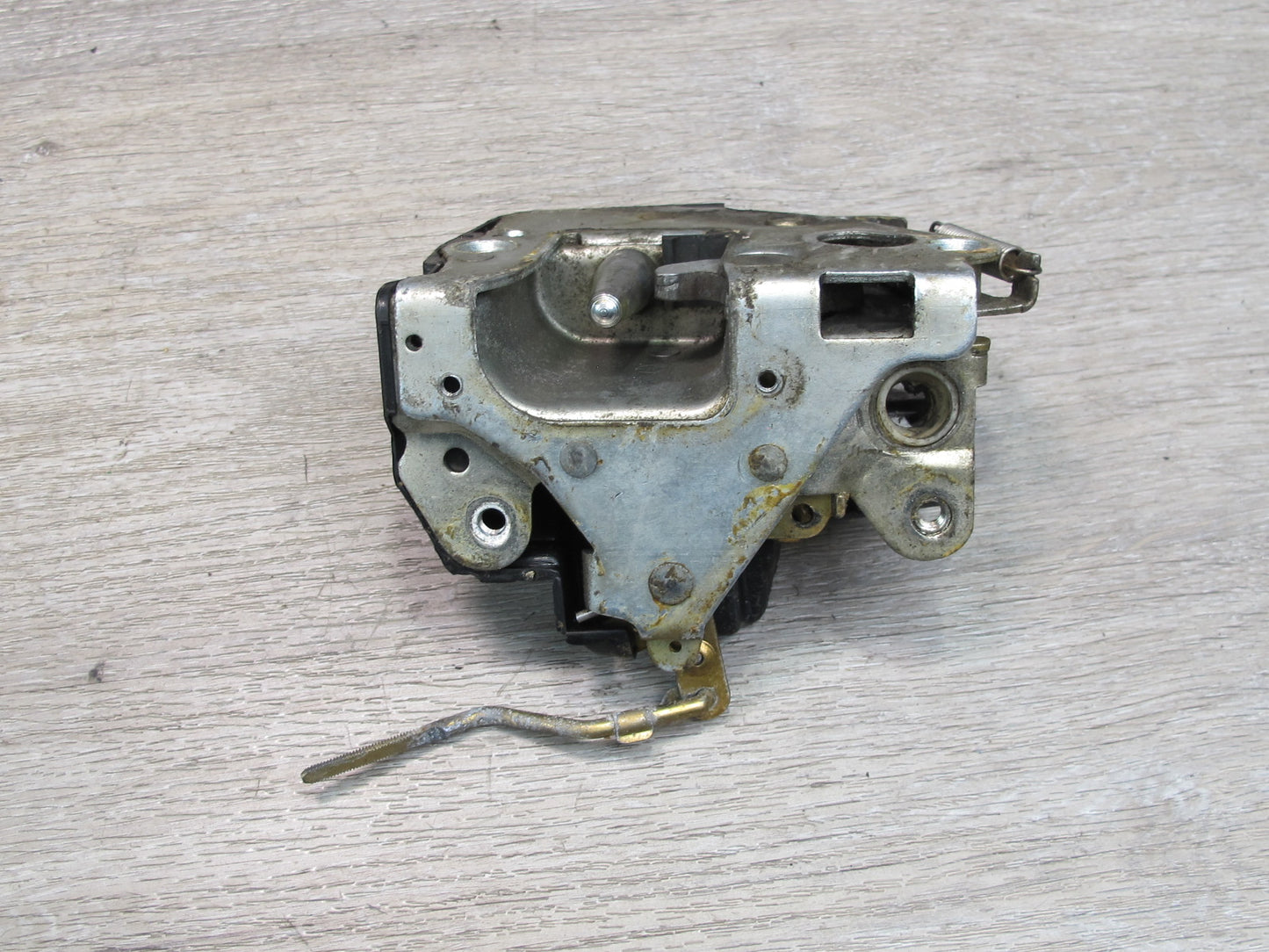 75-85 Mercedes W123 Front Right Door Lock Latch OEM