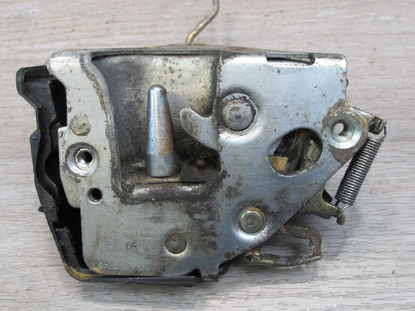 75-85 Mercedes W123 Front Left Door Lock Latch OEM