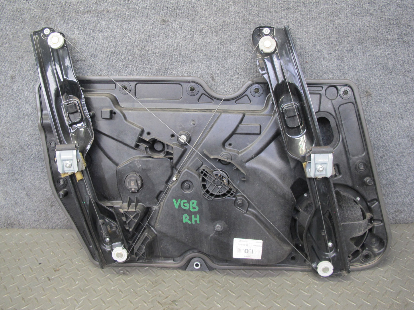 10-13 VW Golf MK6 2-DR Front Right Passenger Door Window Regulator w Motor OEM