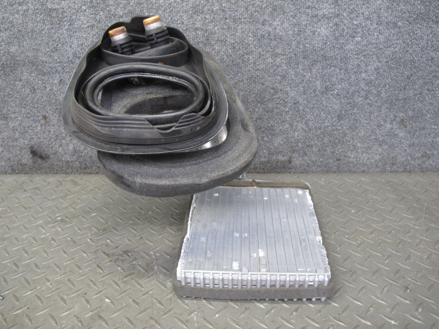 12-13 VW Golf EOS Tiguan Hvac Heater Core w Outlet Tube Pipe & Grommet OEM