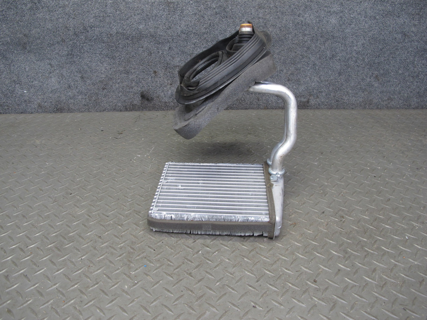 12-13 VW Golf EOS Tiguan Hvac Heater Core w Outlet Tube Pipe & Grommet OEM