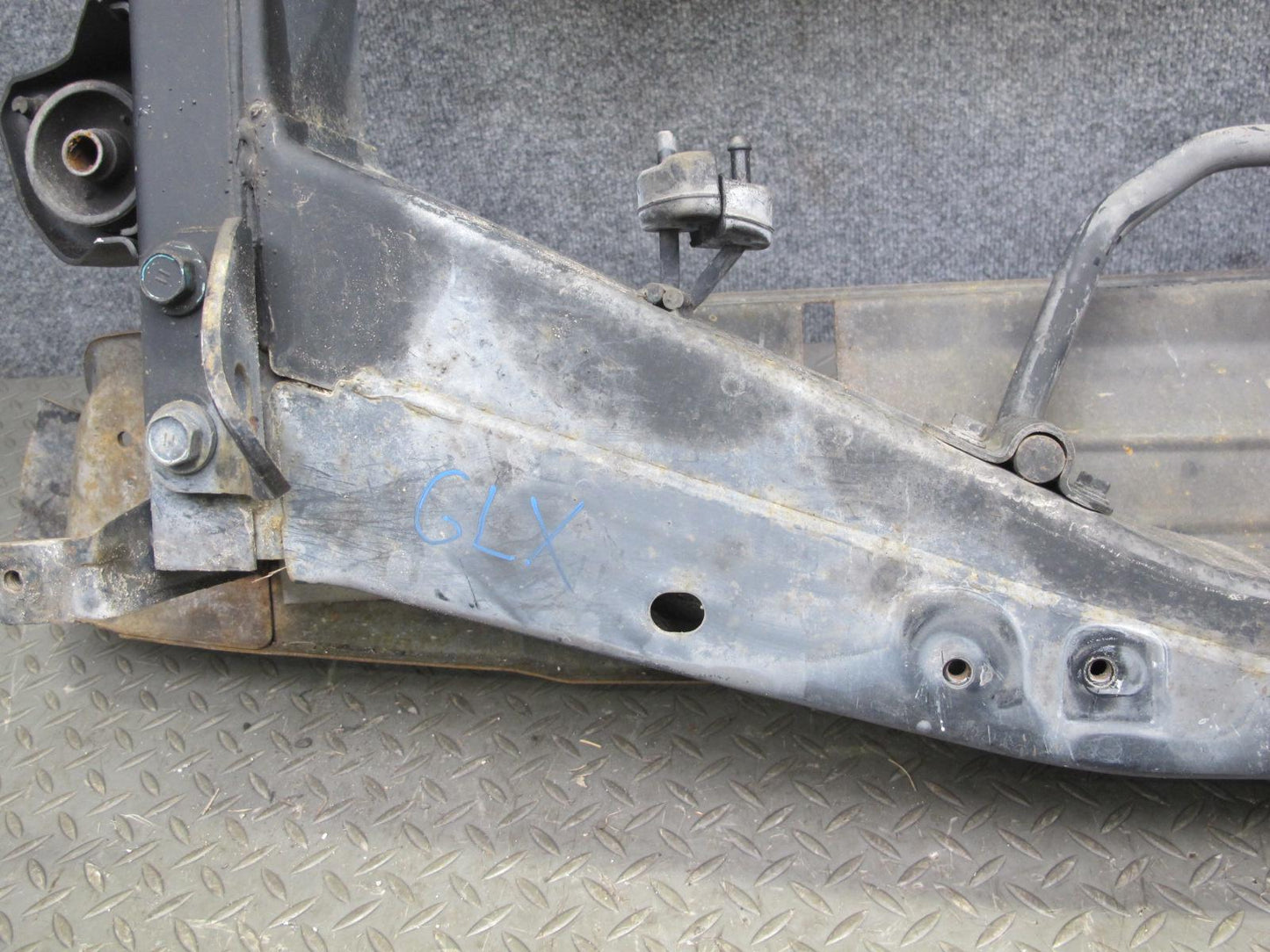2003-2004 Lexus UZJ100L LX470 Rear Cradle Crossmember Frame