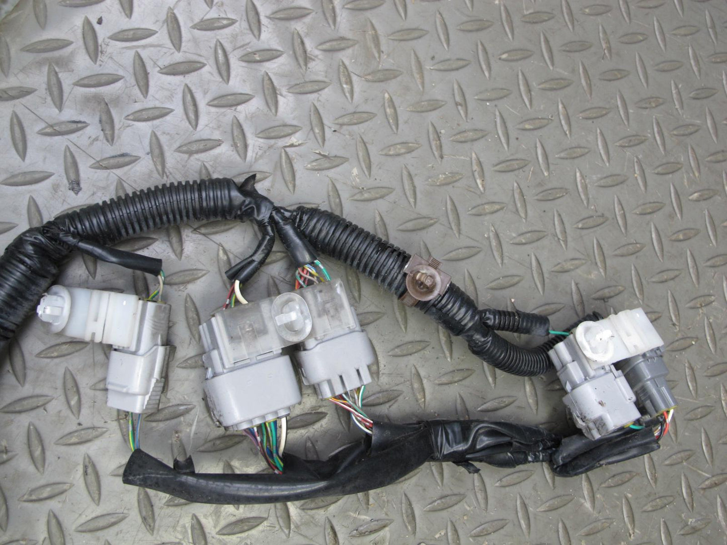 2003-2004 Lexus UZJ100L LX470 Rear Cradle Crossmember Frame