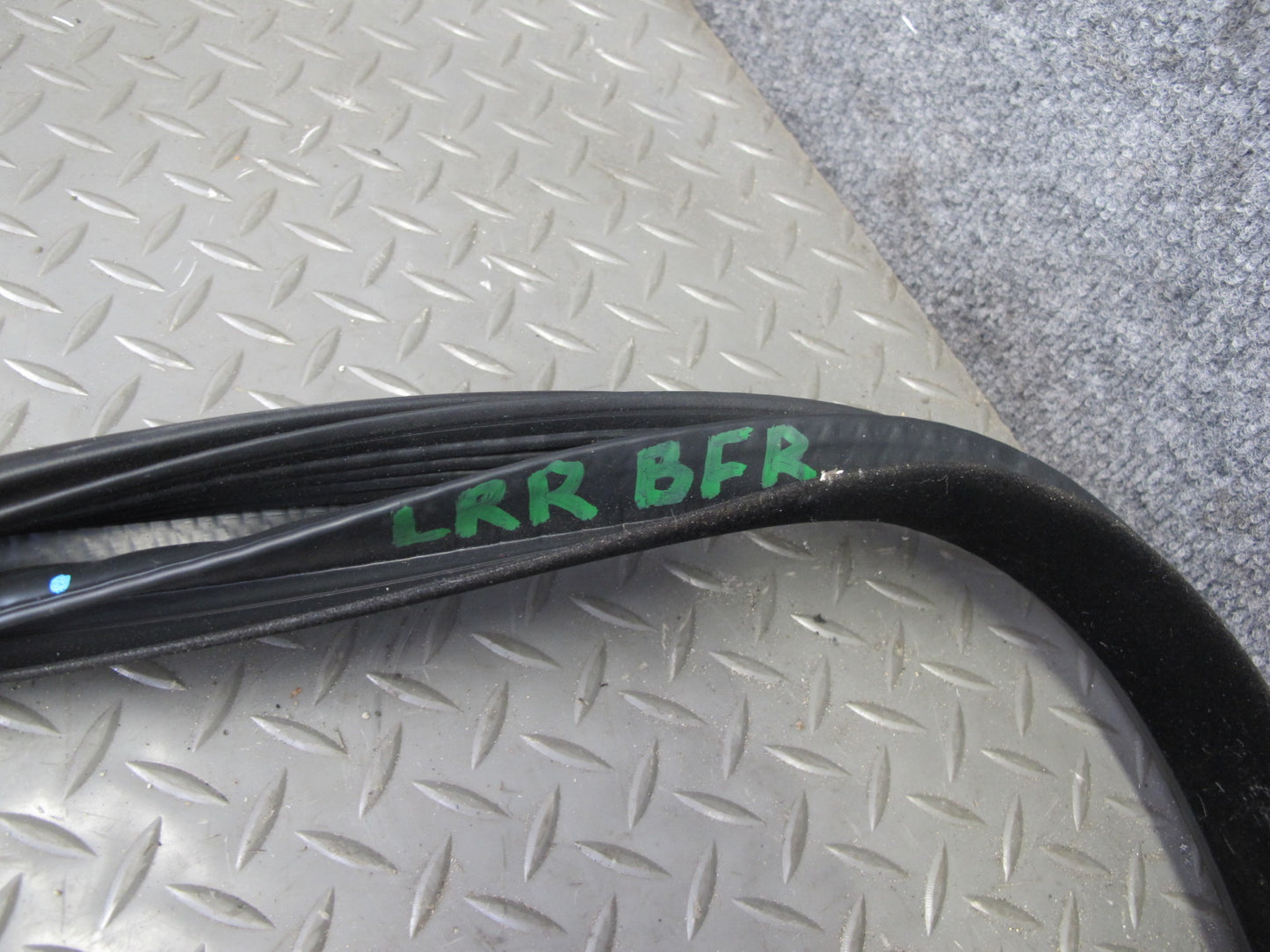 2013-2022 Land Range Rover L405 Front & Rear Door Weatherstrip Rubber Seal Set