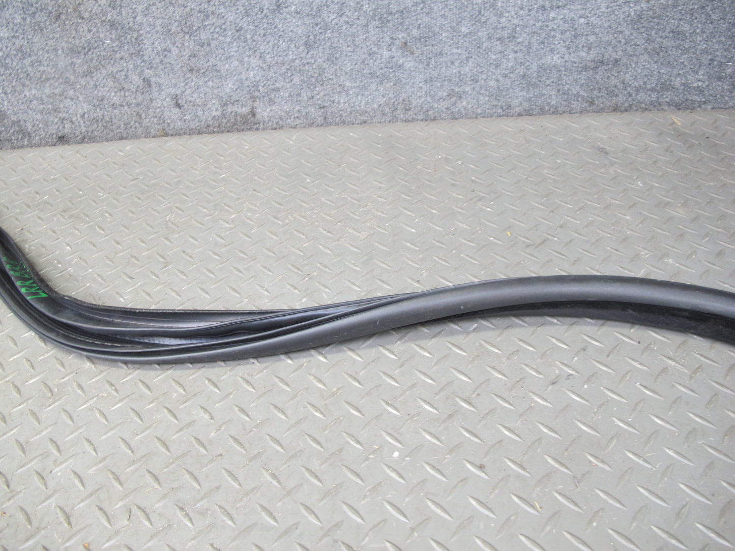 2013-2022 Land Range Rover L405 Front & Rear Door Weatherstrip Rubber Seal Set