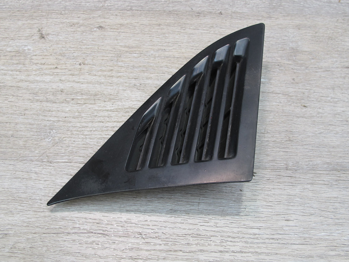 91-95 Toyota SW21L MR2 Set of 2 Rear Quarter Window Air Vent Grille OEM