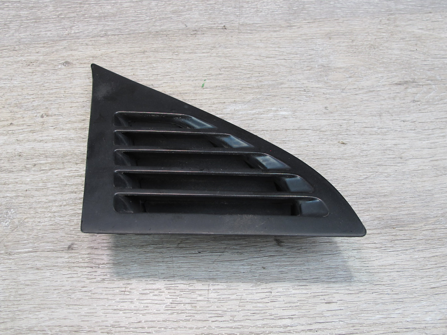 91-95 Toyota SW21L MR2 Set of 2 Rear Quarter Window Air Vent Grille OEM