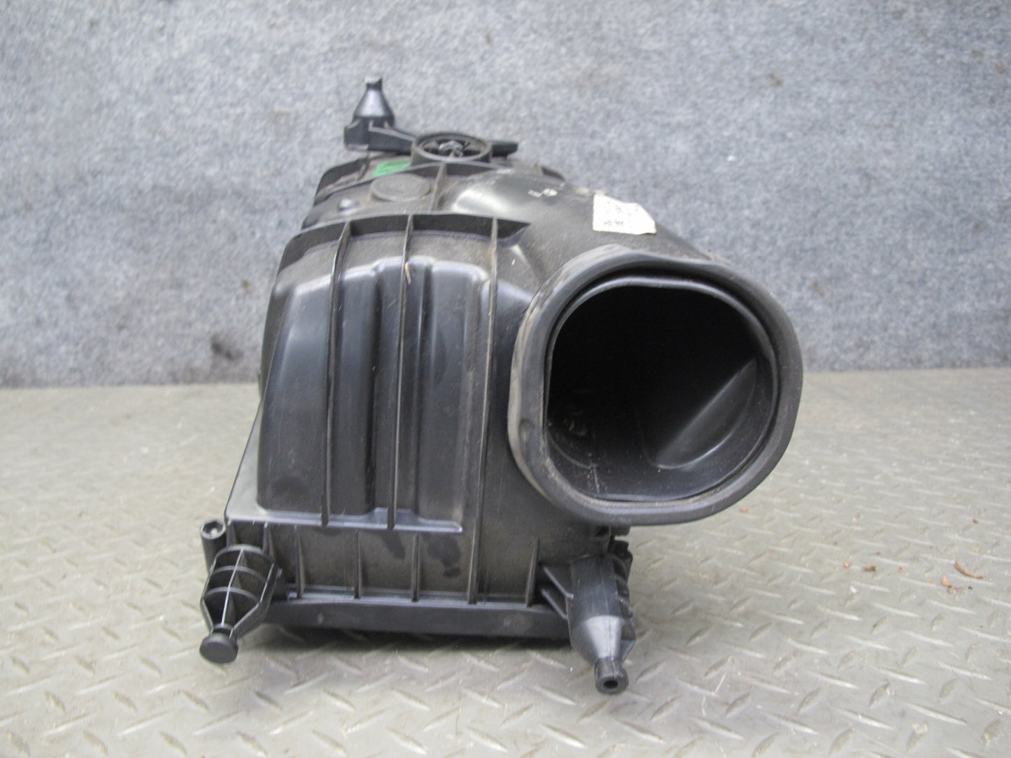 2013-2017 Range Rover L405 5.0L Supercharged Air Cleaner Filter Box w Sensor