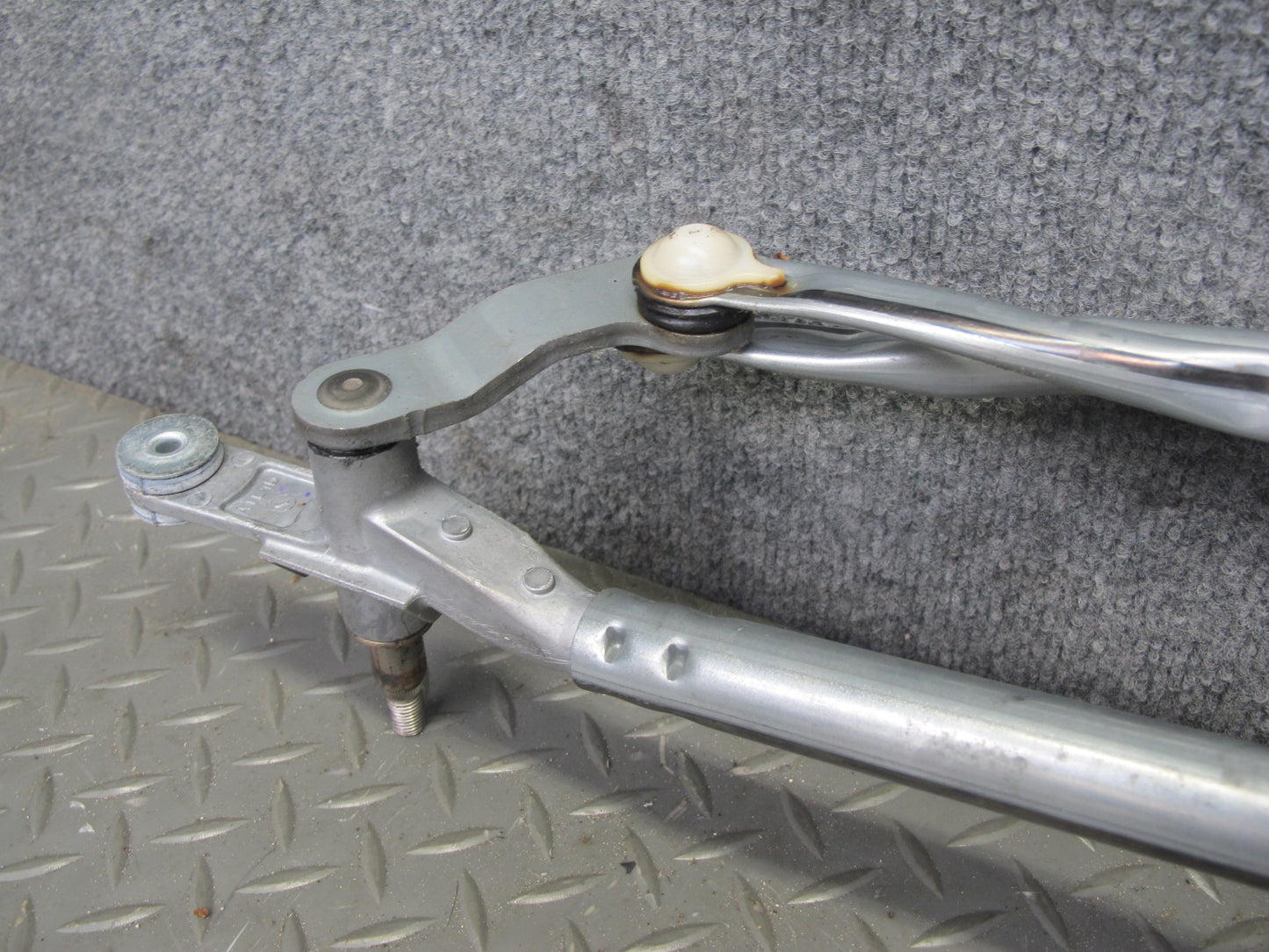 2013-2017 Land Range Rover L405 Windshield Wiper Transmission Linkage w Motor