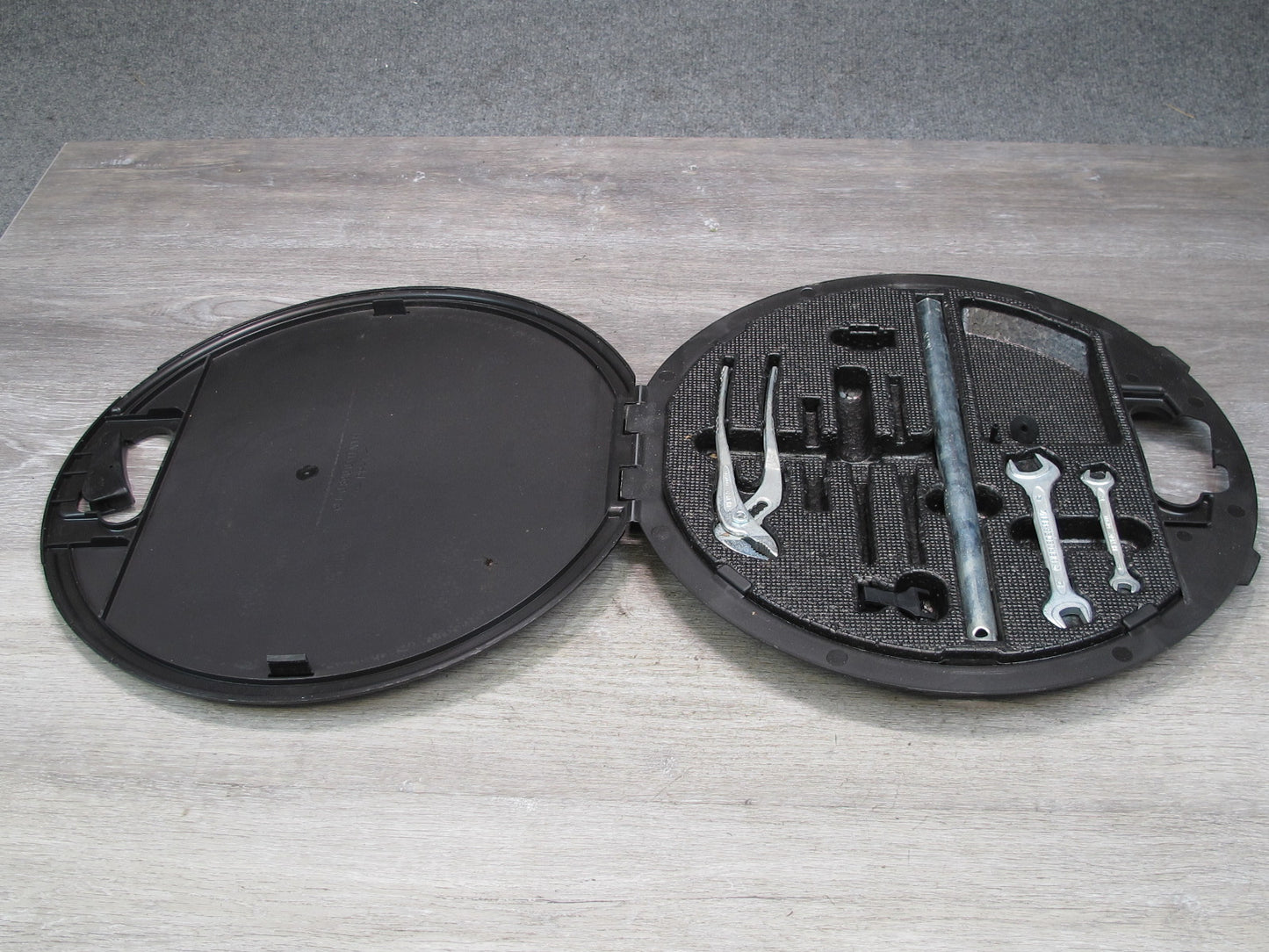 94-99 Mercedes W140 Trunk Spare Tire Tool KIT w Tray OEM