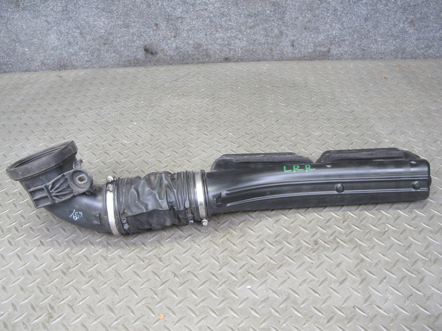 2013-2017 Range Rover L405 5.0 Supercharged Air Intake Hose Duct Pipe Line