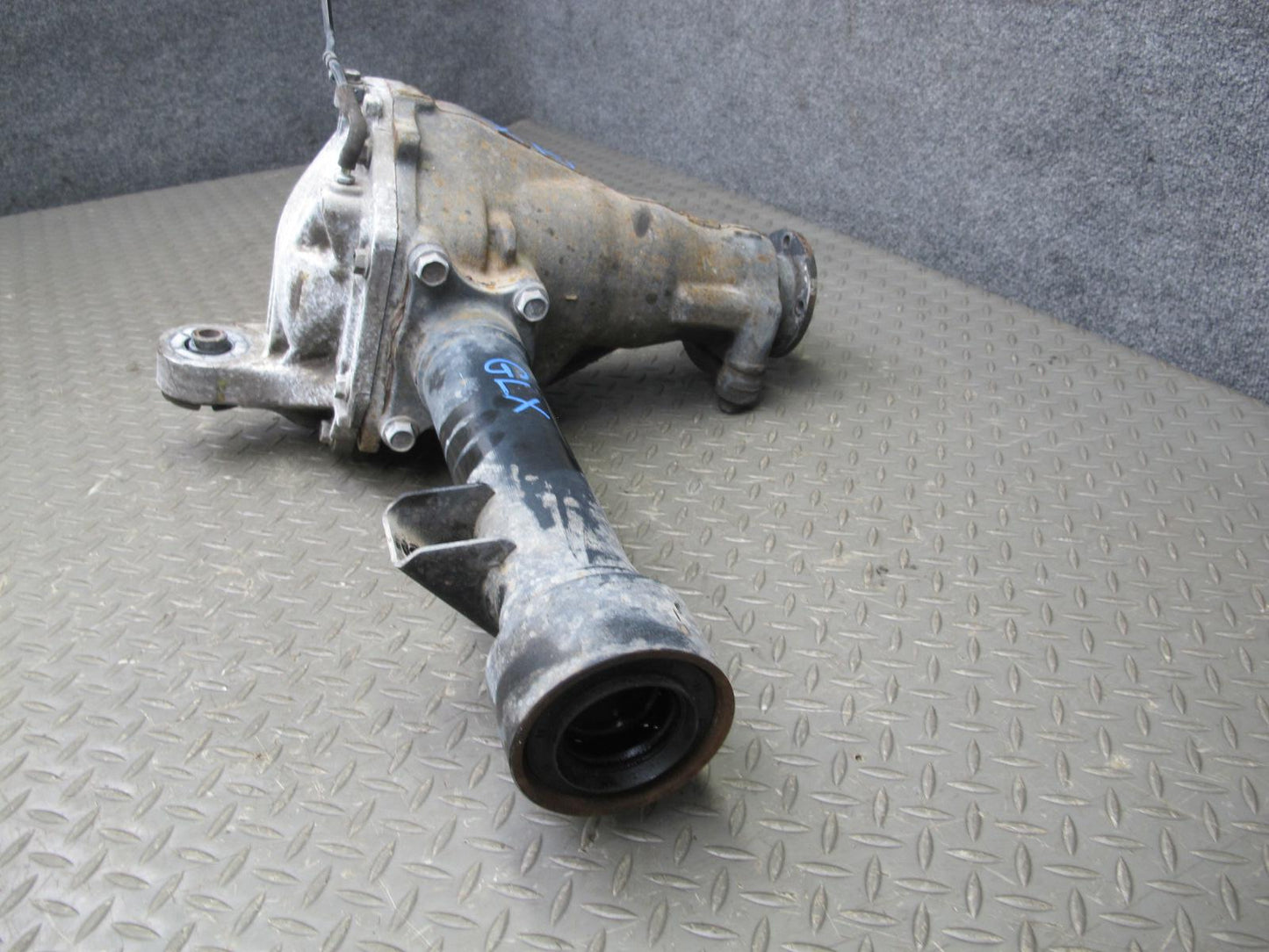 2003-2007 Lexus J100 LX470 4WD Front Differential Axle Carrier 4.10 Ratio