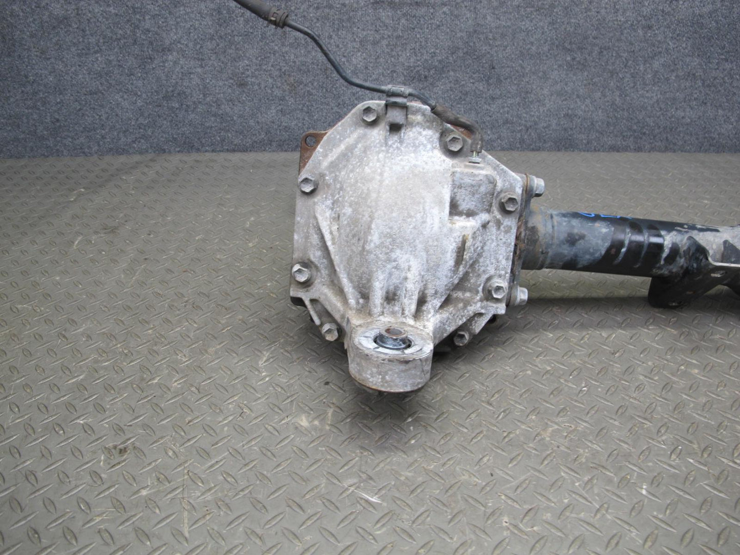 2003-2007 Lexus J100 LX470 4WD Front Differential Axle Carrier 4.10 Ratio