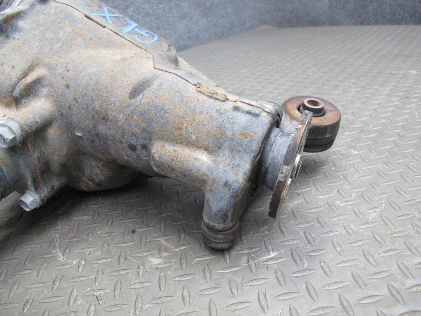 2003-2007 Lexus J100 LX470 4WD Front Differential Axle Carrier 4.10 Ratio