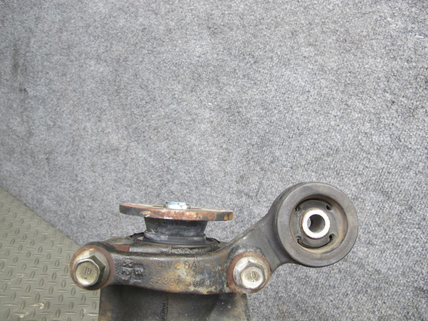 2003-2007 Lexus J100 LX470 4WD Front Differential Axle Carrier 4.10 Ratio