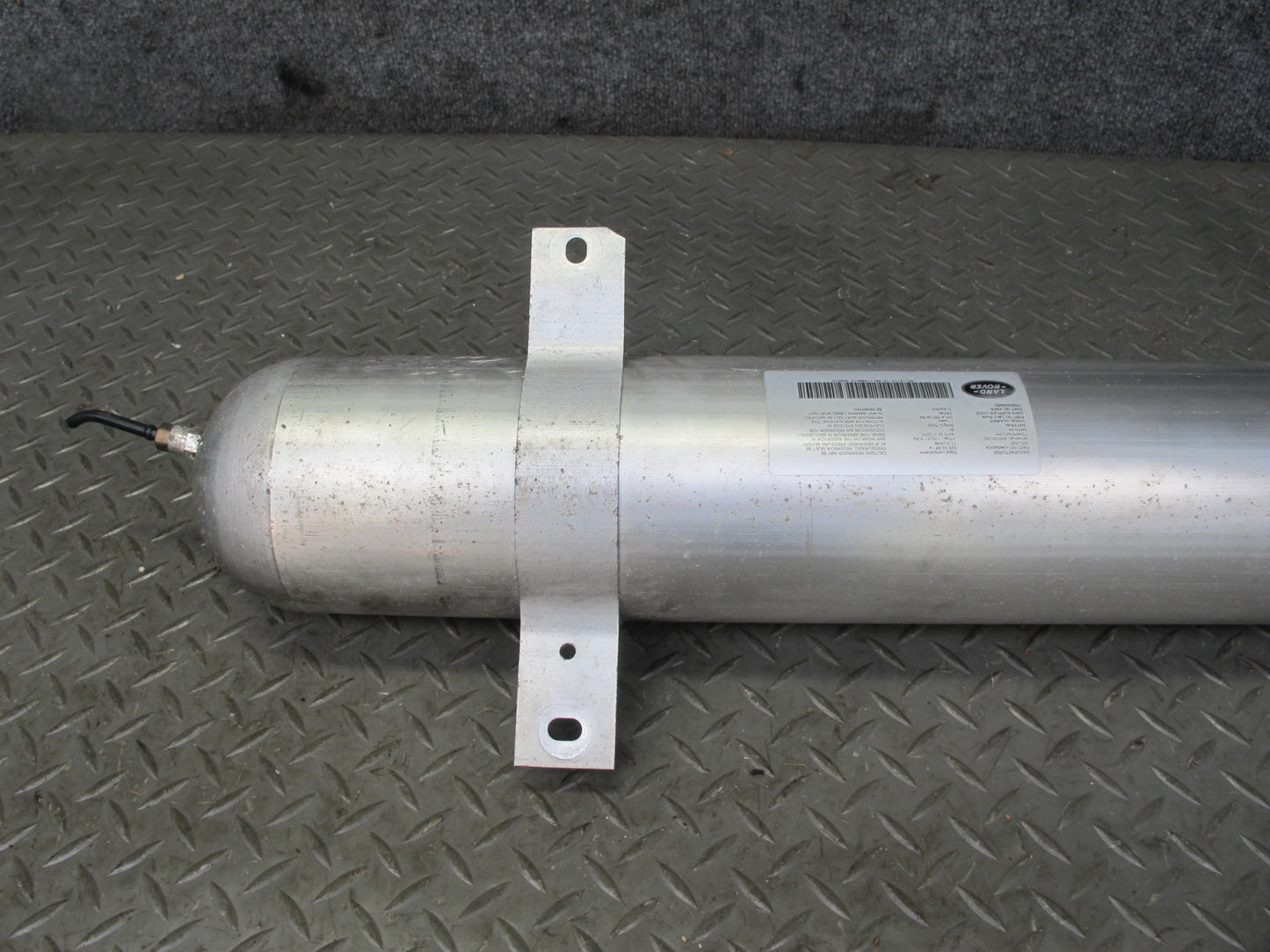 2013-2017 Land Range Rover L405 Air Suspension Reservoir Tank Accumulator