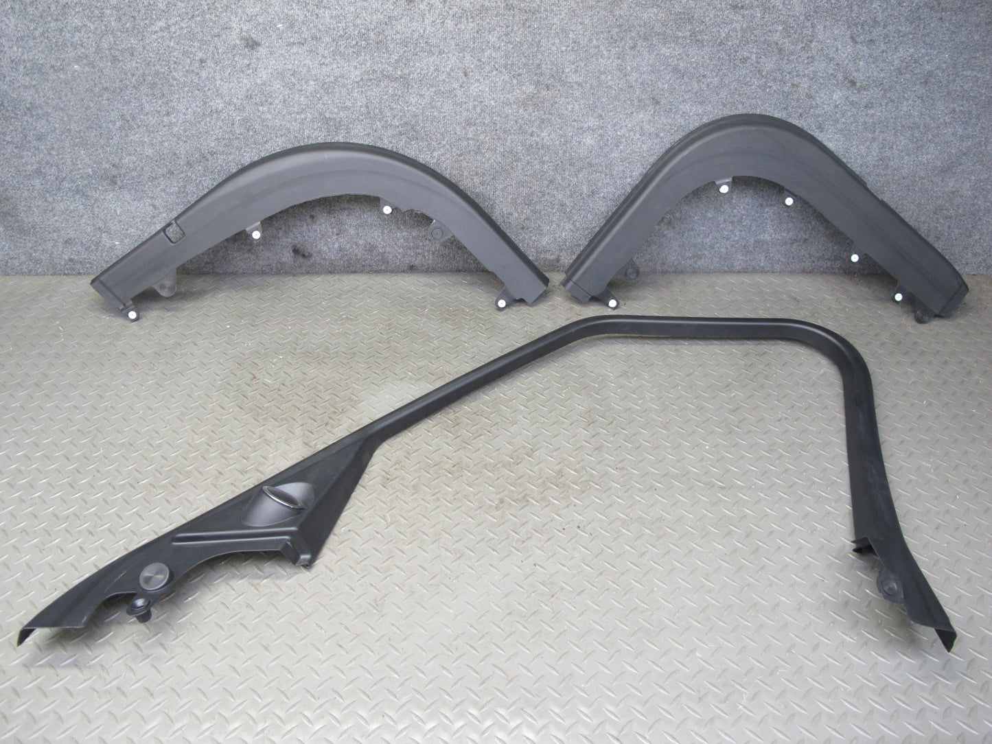 2013-2022 Land Range Rover L405 Front Right Door Window Interior Trim Cover Set