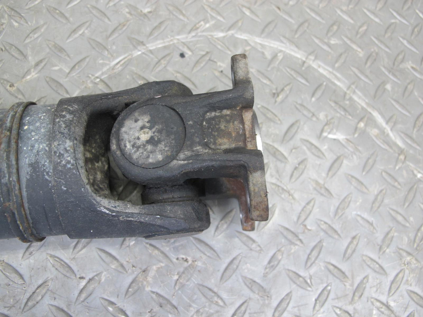 2003-2007 Lexus LX470 4.7L 4WD A/T Front Drive Shaft Driveshaft