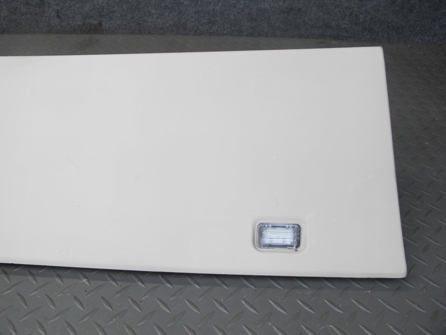 2013-2022 Land Range Rover L405 Rear Trunk Tailgate Liftgate Trim Cover Panel