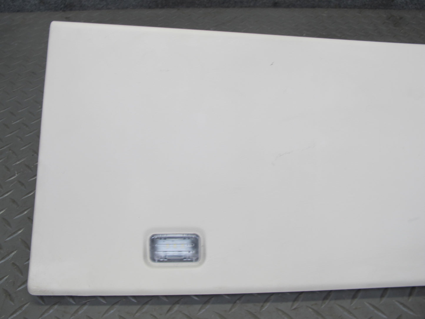 2013-2022 Land Range Rover L405 Rear Trunk Tailgate Liftgate Trim Cover Panel