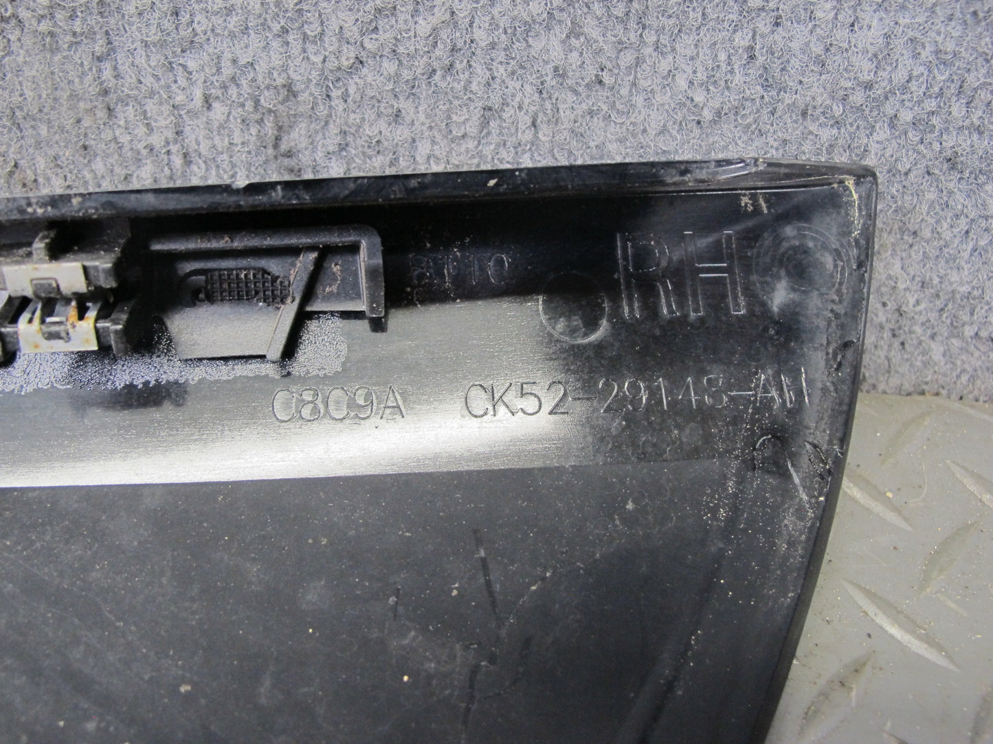 2013-2017 Land Range Rover L405 Rear Exterior D Pillar Trim Molding Set of 2
