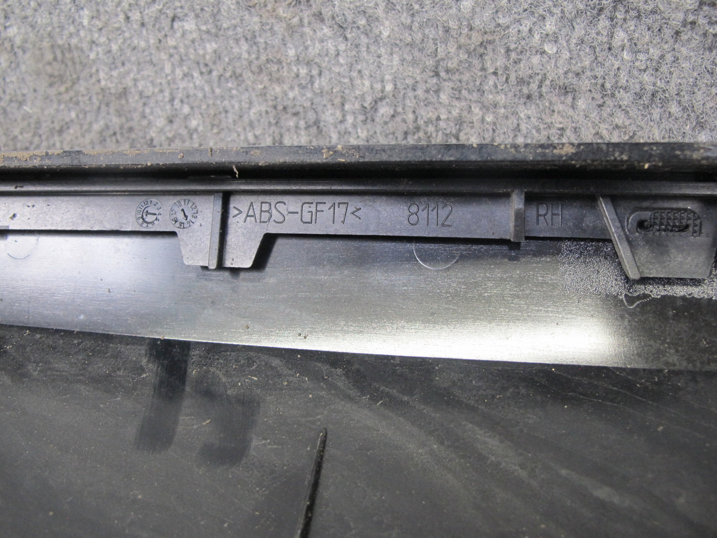 2013-2017 Land Range Rover L405 Rear Exterior D Pillar Trim Molding Set of 2