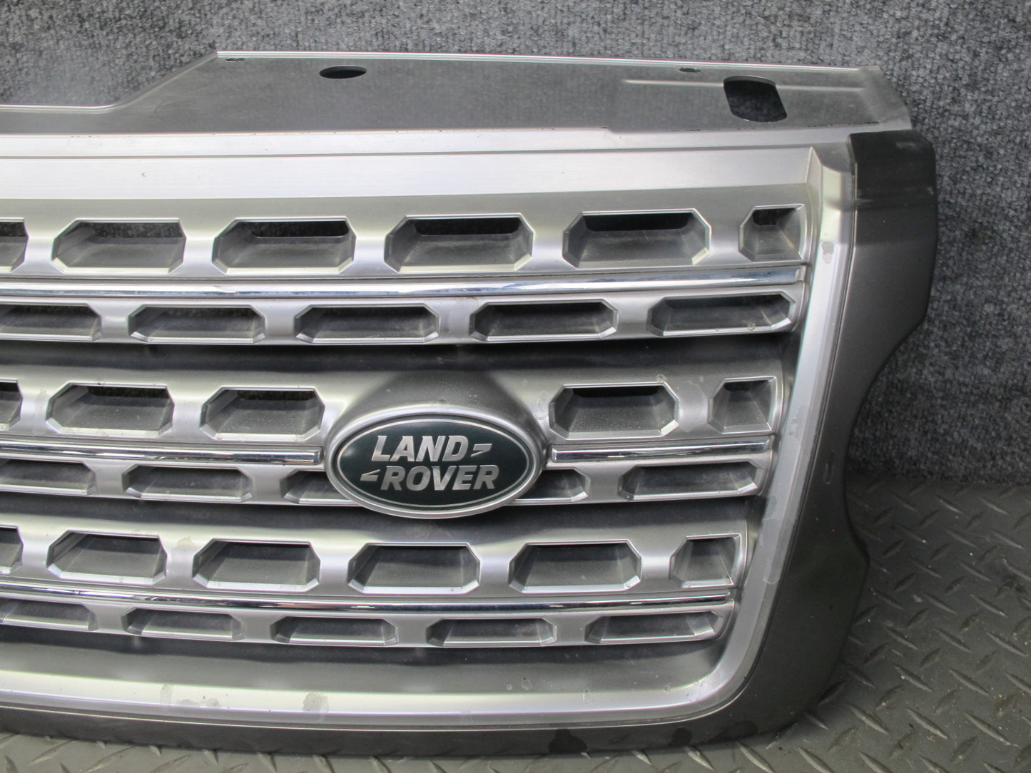 2013-2017 Land Range Rover L405 Front Radiator Grille w Emblem
