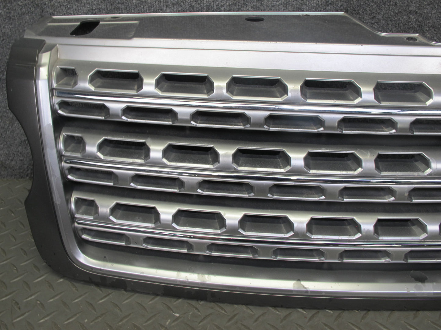 2013-2017 Land Range Rover L405 Front Radiator Grille w Emblem