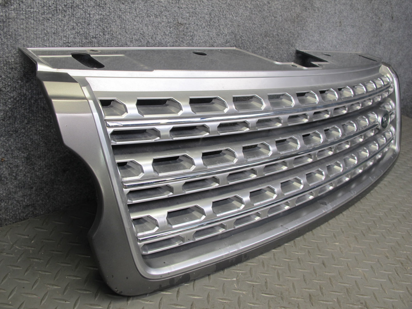 2013-2017 Land Range Rover L405 Front Radiator Grille w Emblem