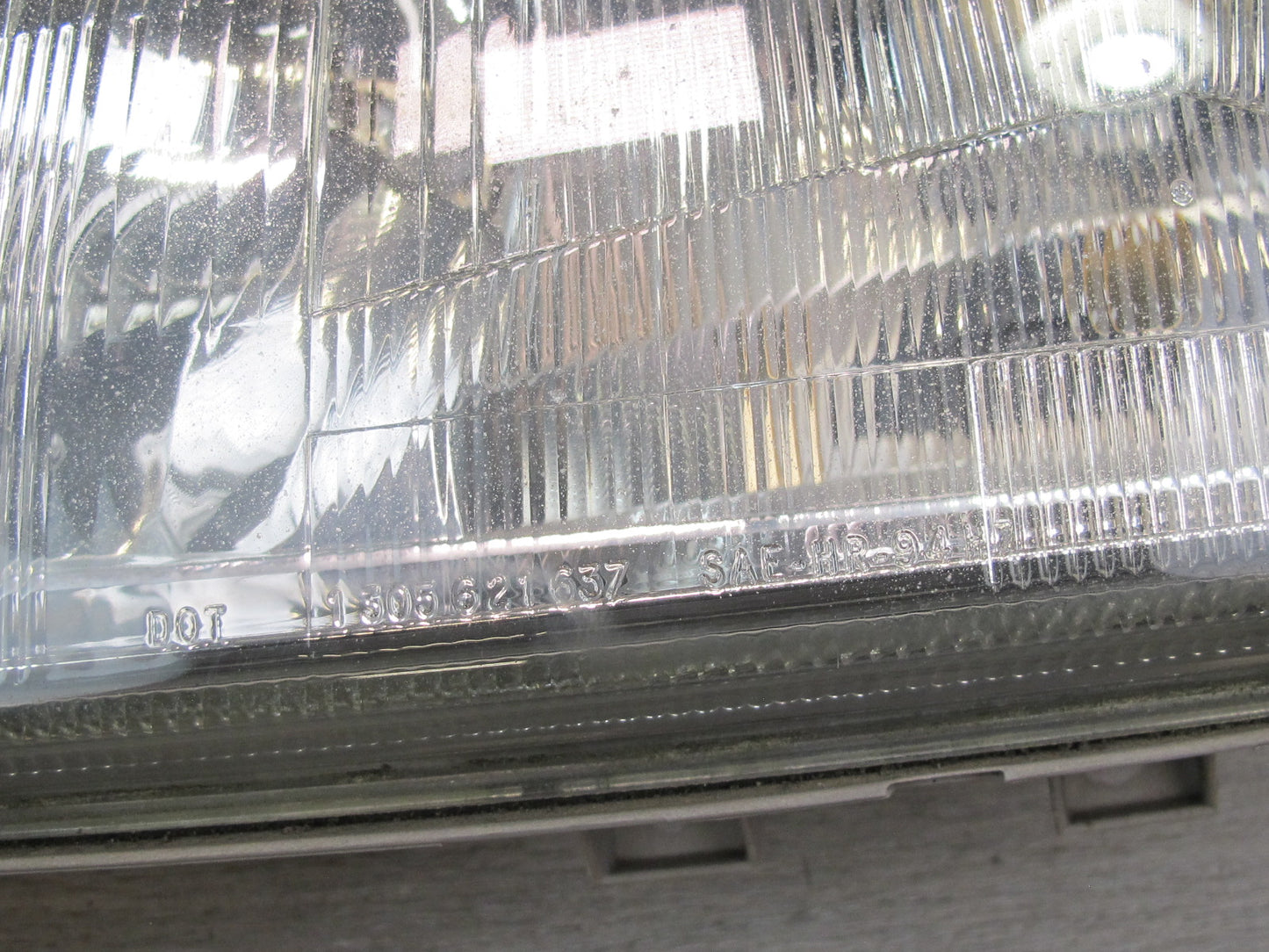 95-99 Mercedes W140 Sedan Set of 2 Front Left & Right Halogen Headlight Lamp OEM