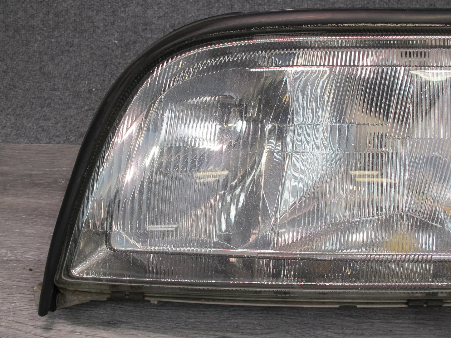 95-99 Mercedes W140 Sedan Set of 2 Front Left & Right Halogen Headlight Lamp OEM