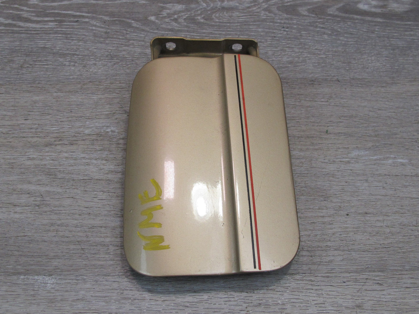 75-85 Mercedes W123 Fuel Tank Filler Door Lid Cover OEM