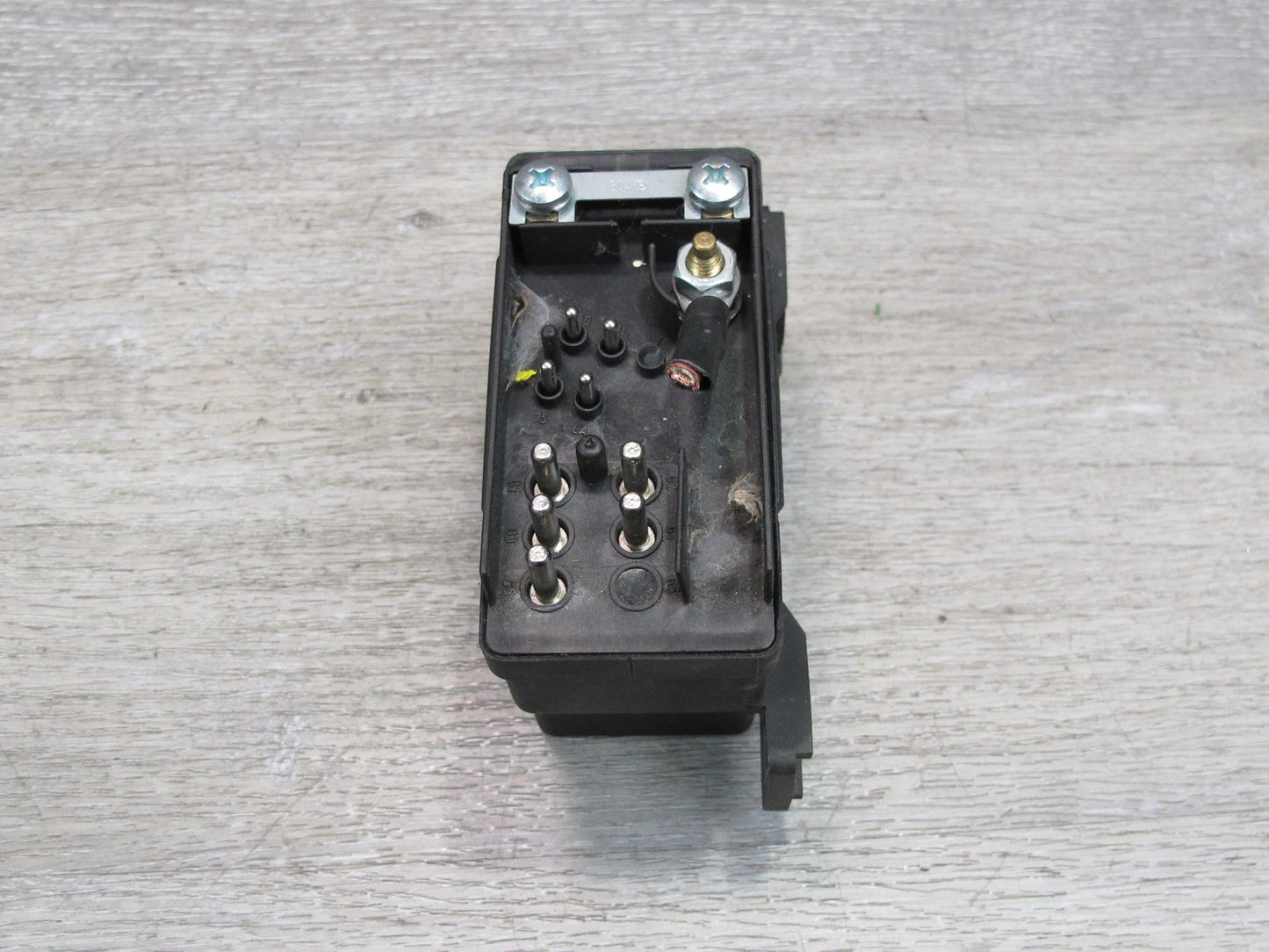 75-85 Mercedes W123 Glow Plug Relay Control Module OEM